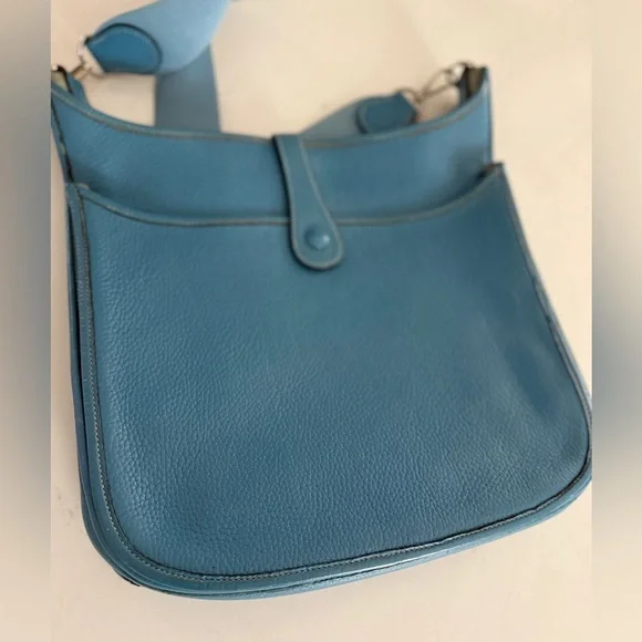 Hermes Evelyne Bag Gen III Clemence PM Blue ~ Beautiful Preloved Condition - Picture 12 of 14
